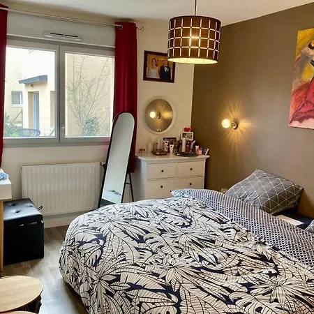 아파트 Apparemment Au Calme + Jardin & Terrasse + Parking